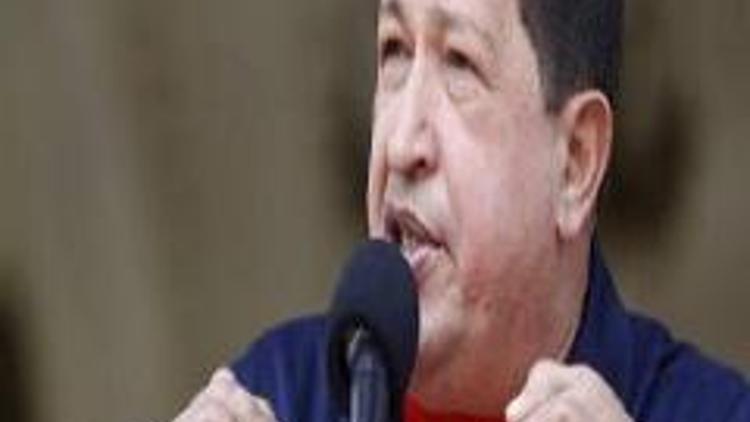 Chavez komşusuna rest çekti