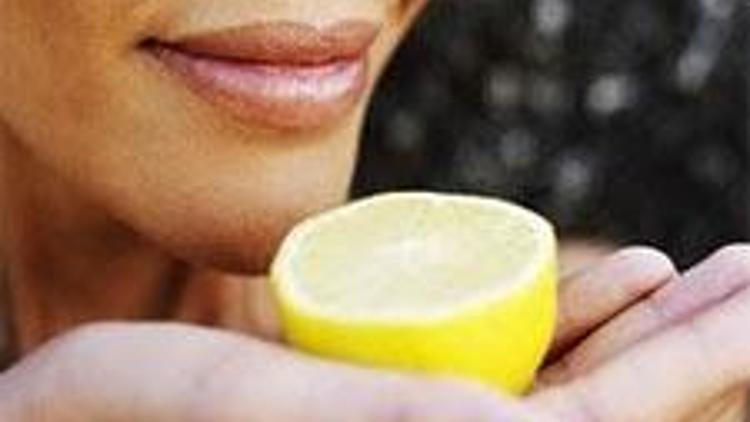 Sarımsaklı limon suyu faydalı mı