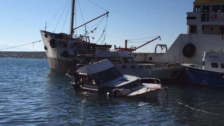 Ayvacık açıklarında mültecilerin olduğu tekne battı