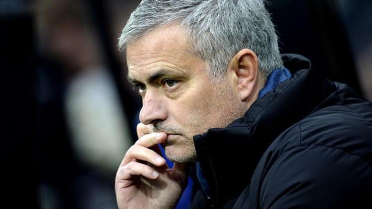 Chelseade Mourinho için karar verildi