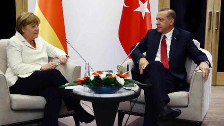 Cumhurbaşkanı Erdoğan Merkel ile görüştü