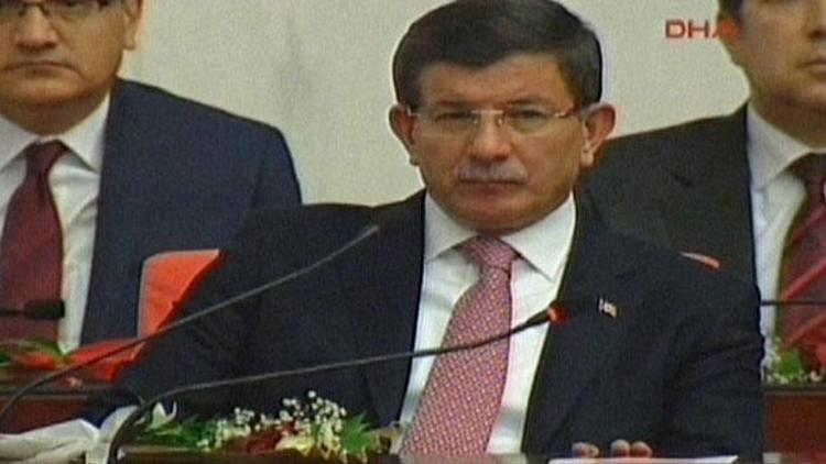 Başbakan Davutoğlu erken yemin etti