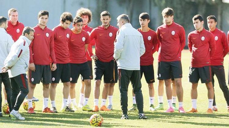 Hamzaoğlu: Ben zaten Umut’un sözleşmesini uzatacaktım