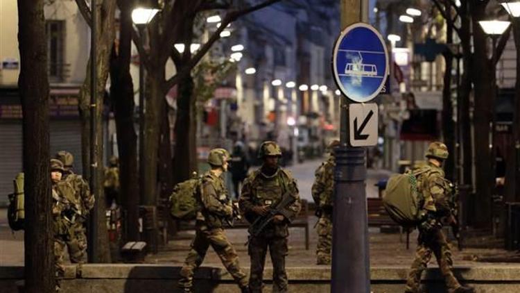 Fransada Paris katliamı şüphelilerine yönelik büyük operasyon