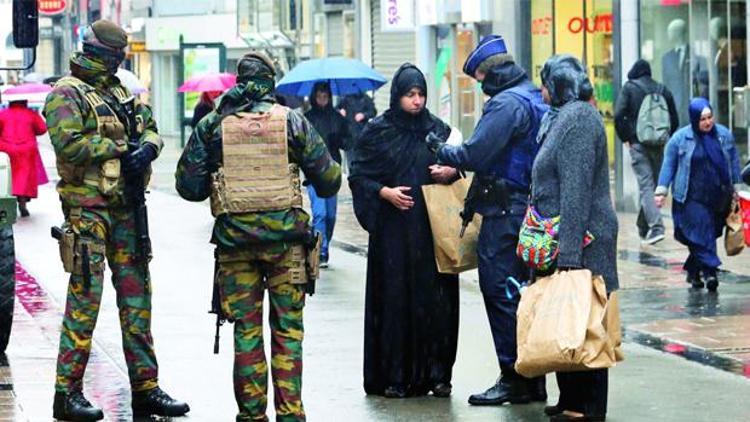 AB başkentinde bombacı alarmı