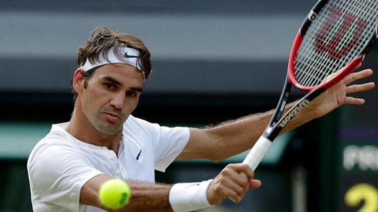 Federer yine finalde