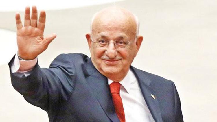 İsmail Kahramanın başkanlık pozu