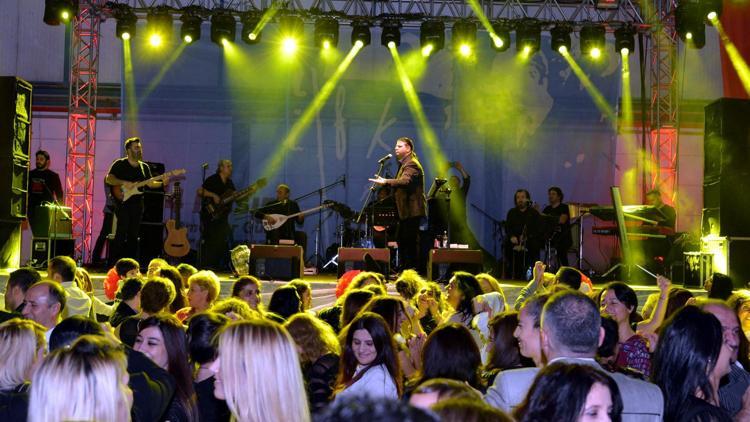 Kubat’tan, 3 bin öğretmene konser