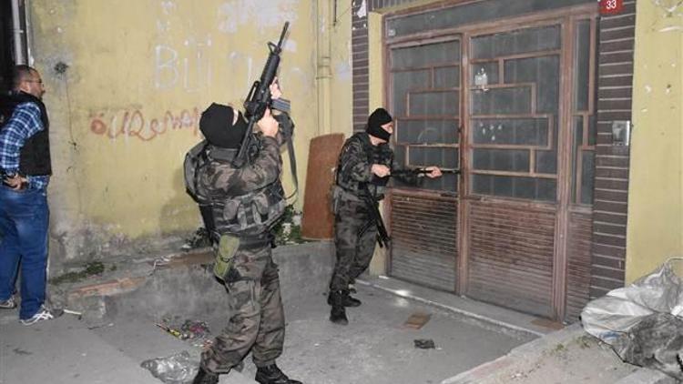 İstanbul’da şafak operasyonu