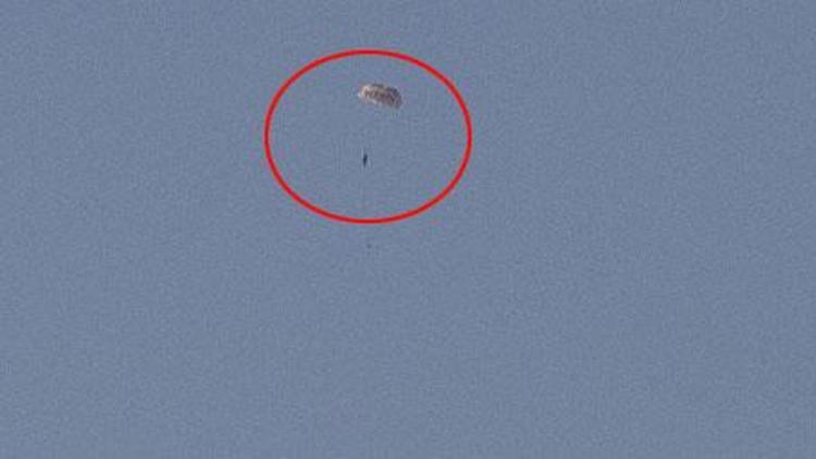 Türkmen Komutan: Rus pilotları paraşütle inerken vurduk