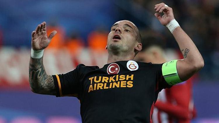 Sneijder bir konuştu, ortalık karıştı