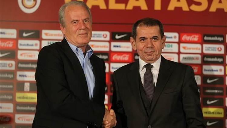 Mustafa Denizli Galatasaraya imzayı atttı