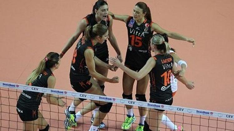 Eczacıbaşı VitrA 3 - 0 Chemik Police