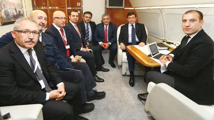 Başbakan uçakta MİT TIR’larını anlattı: Hedef bizdik