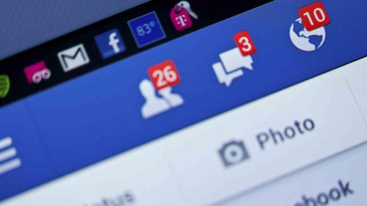 Facebook canlı yayın uygulamasını başlattı