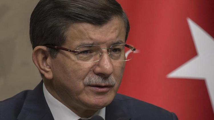 Başbakan Ahmet Davutoğlu KKTCye hareketinden önce soruları cevapladı