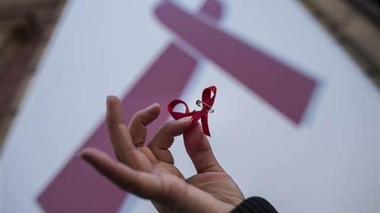 HIV/AIDS Dünyada azalırken Türkiyede katlanarak artıyor