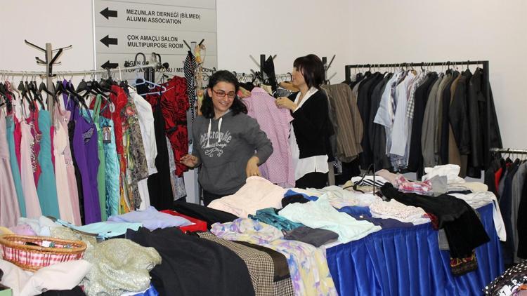 Üniversiteden çocuk işçiler yararına kermes