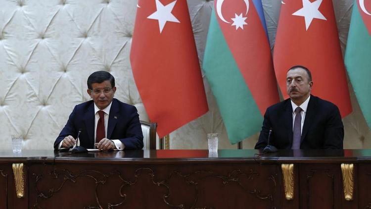 Başbakan Davutoğlu’ndan Rusya lideri Putin’e çağrı