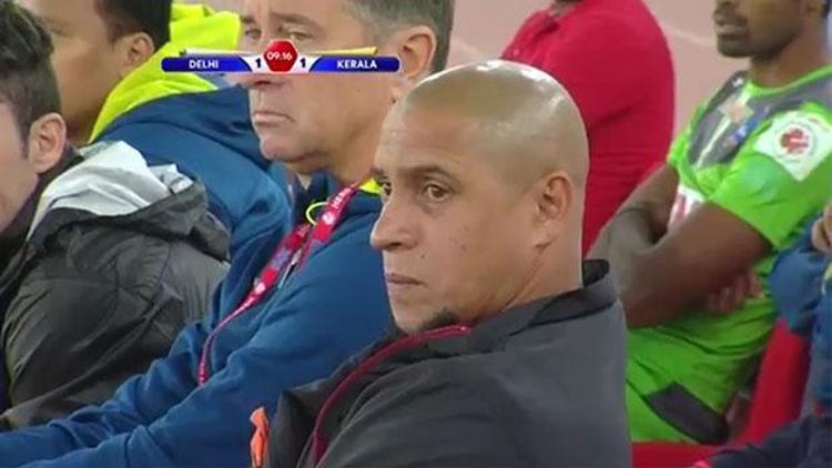 Roberto Carlos bakakaldı