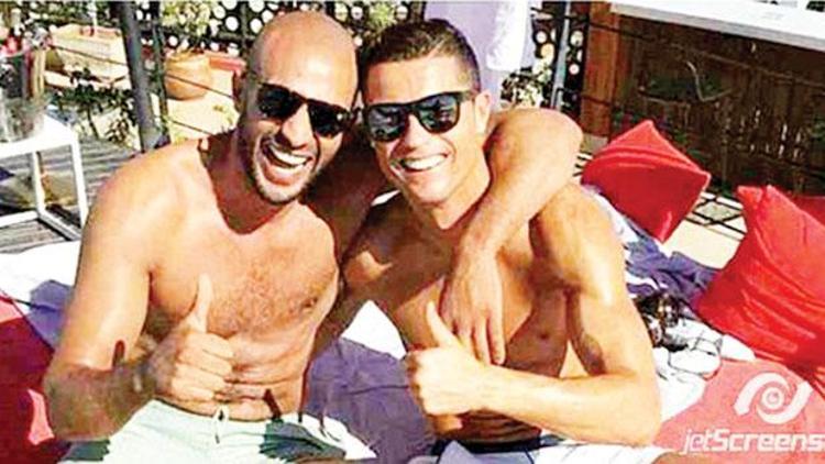 Ronaldo’nun eşcinsel ilişkisi mi var