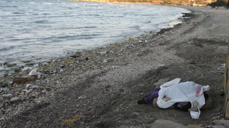 İzmirde sahile vurmuş çocuk cesedi bulund