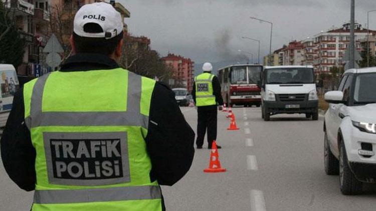 15 yıllık polise tangalı, bikinili rüşvetten 11 yıl hapis talebi