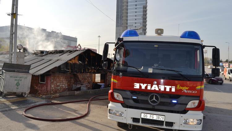 Dernek binasında şüpheli yangın