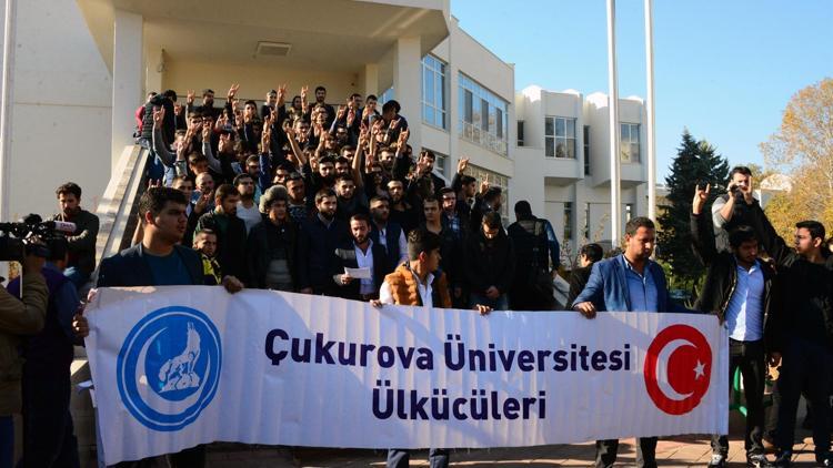 Çukurova Üniversitesi’nde taşlı gazlı arbede