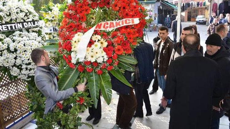 Devlet Bahçeli, Celal Adanın annesinin cenaze törenine katıldı