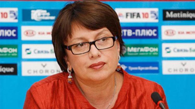 Lokomotiv Moskovanın başkanı da amigosu da kadın