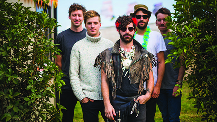 Foals: İndie müziğin en klas adamları