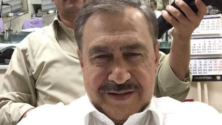 Bakan Eroğlunun tıraş selfiesi