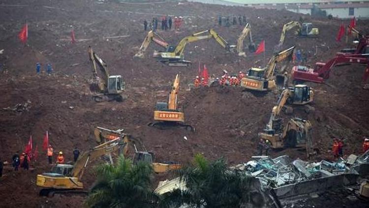 Çinde 33 bina toprak altında kaldı: 91 kişi kayıp