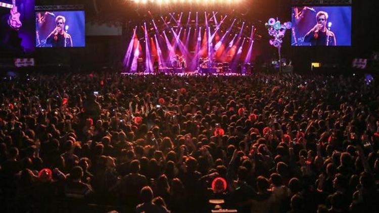 Festivalde yıldızlar geçidi