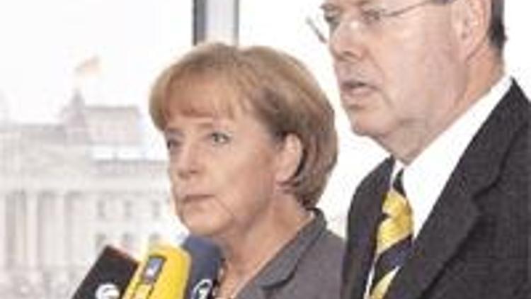 Merkel el koydu Alman konut kredisi devi Hypo, 50 milyar Euro’ya kurtarıldı