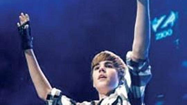 17’lik Justin dünya liderlerini geçti