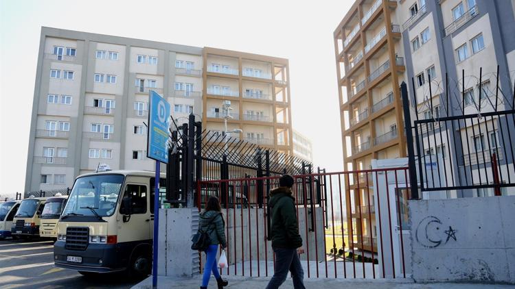Atatürk Öğrenci Yurduna yeni kapı yapıldı