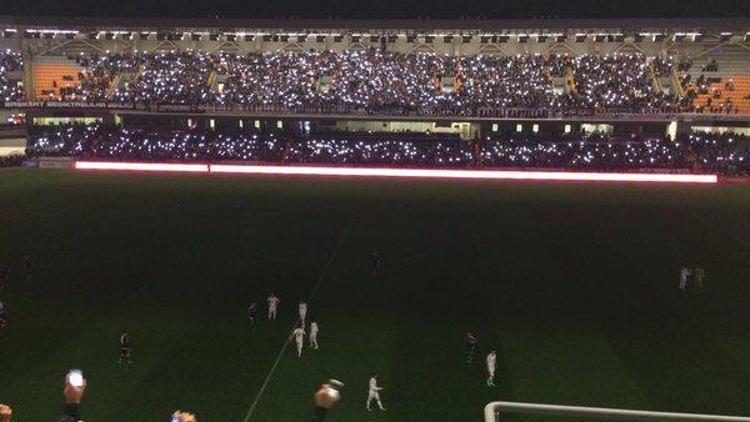 Beşiktaş - Torku Konyaspor maçında elektrikler gitti