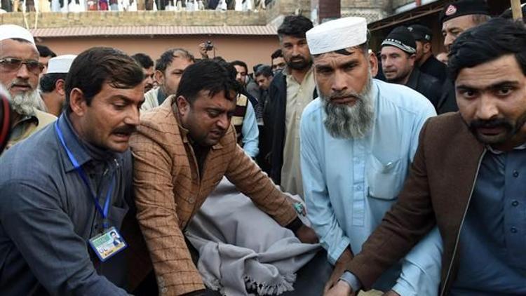 Pakistanda intihar saldırısı: 22 ölü