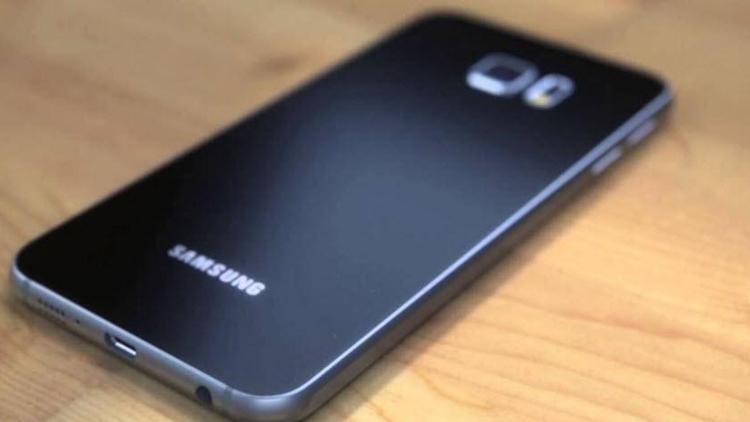 Galaxy S6 mini ortaya çıktı