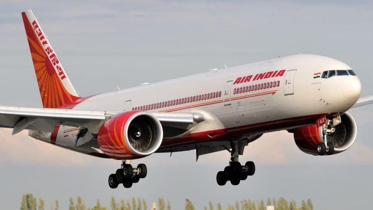 Air India uçağında fare paniği