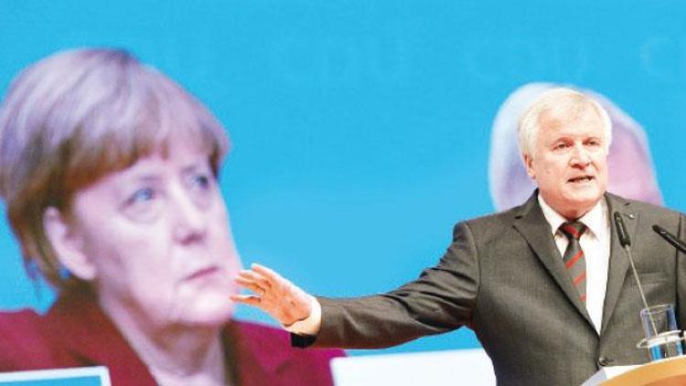 Merkel ile Seehofer arasında ipler kopacak mı