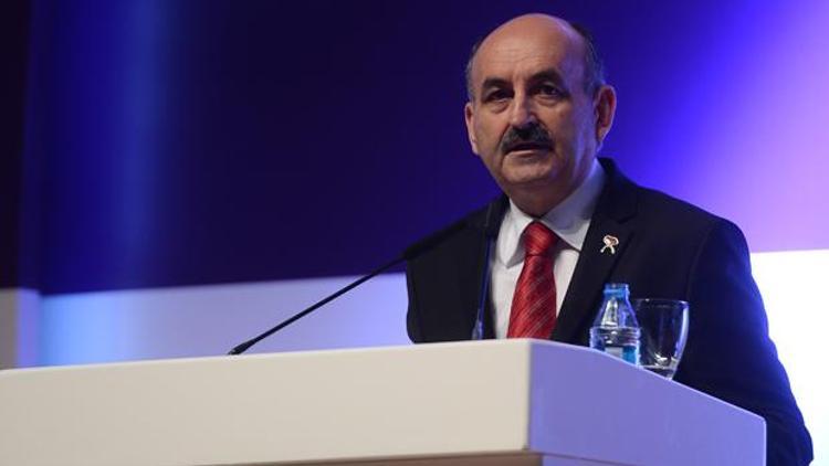 Sağlık Bakanı Müezzinoğlu: Tıp fakültelerinin kontenjanları dondurulacak