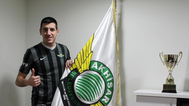 Akhisar transfere doymuyor