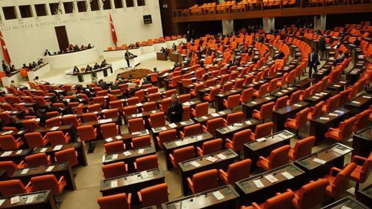 Dövizli askerlik düzenlemesi Mecliste kabul edildi
