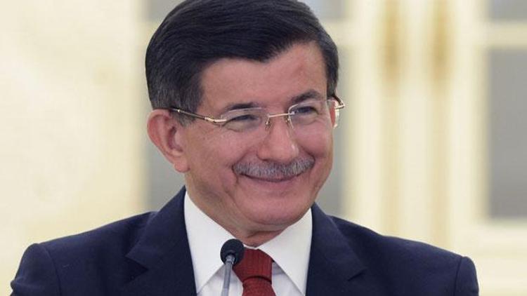 Başbakan Davutoğlundan üniversite öğrencilerine müjde