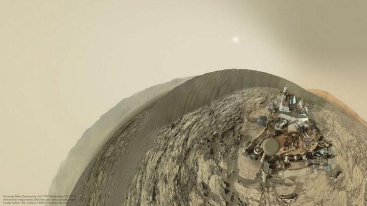 Curiosity Marstan selfie gönderdi