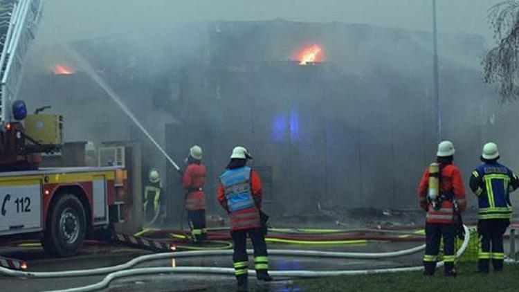 Almanyanın Kehl kentinde korkutan yangın