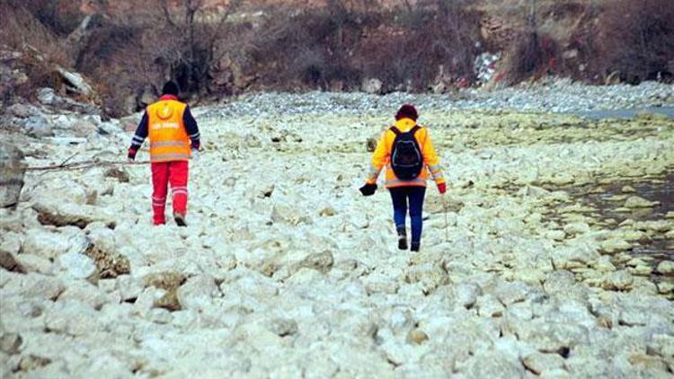 Kayıp çocukları bulmak için barajın suyu kesildi